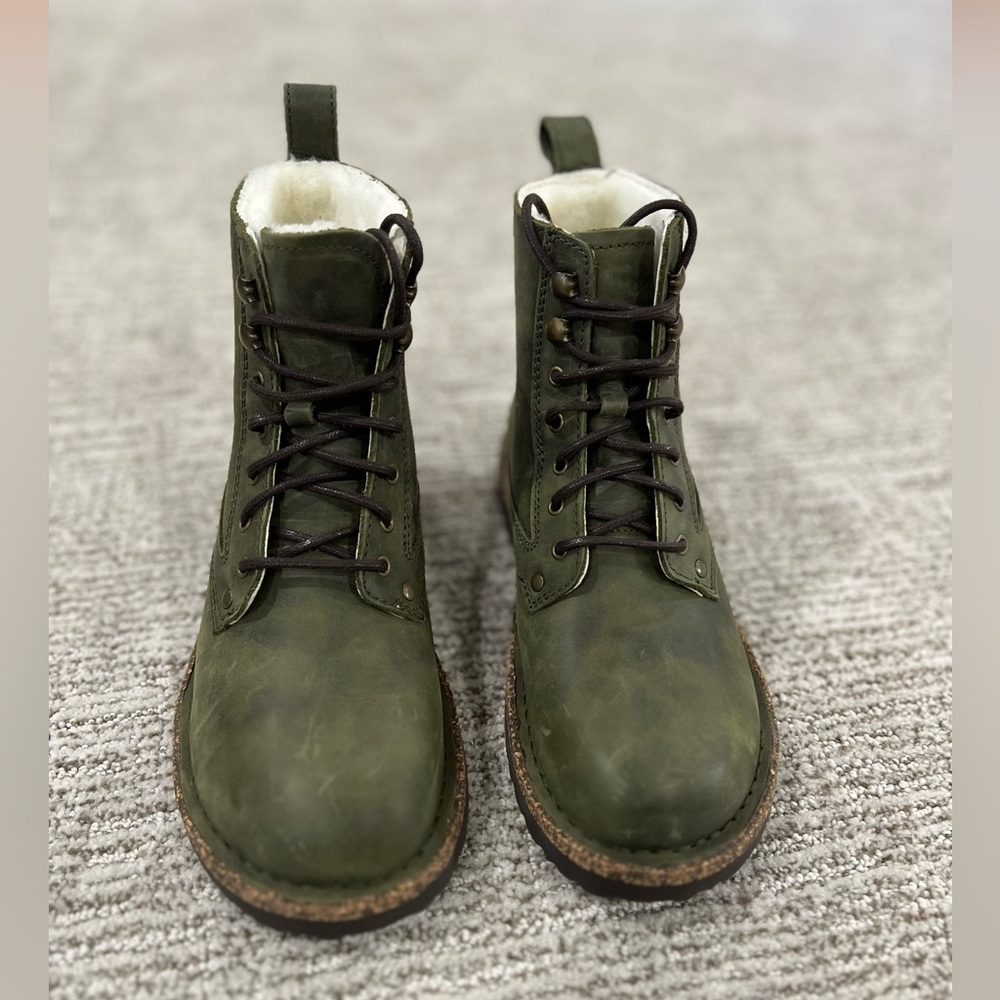 Women’s Birkenstock Bryson Shearling Boot (hunter green suede)